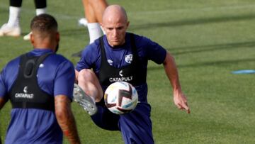 Isi, durante un entrenamiento con el Rayo.