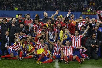 Elimin¨® al Galatasaray en dieciseisavos, al Sporting de Lisboa en octavos, al Valencia en cuartos y al Liverpool en semifinales. El Atl¨¦tico llegar¨ªa a una final internacional despu¨¦s de muchos a?os. En la misma se impuso 2-1 al Fulham el 12 de mayo de 2010 en Hamburgo. Ambos goles fueron marcados por Diego Forl¨¢n, que fue nombrado MVP del partido. De esta manera, el club del Manzanares dej¨® atr¨¢s cuarenta y ocho a?os de sequ¨ªa europea.