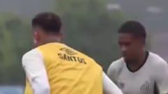 El caño de Neymar con zurda que tiene más de 2M de reproducciones