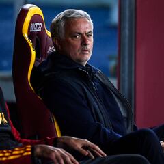 Mourinho responde a Sarri: “Nuestra mentalidad es la diferencia entre 26 títulos o unos pocos”