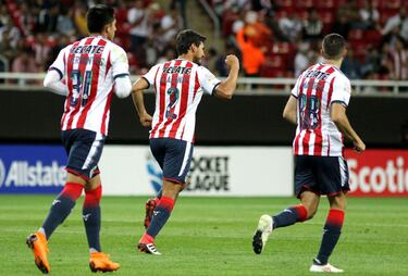 Chivas golea al Cibao y está en cuartos de Concachampions
