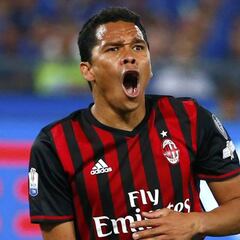 El Valencia hace oferta al Milan por Carlos Bacca