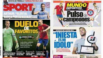 Portadas de los diarios Sport y Mundo Deportivo del día 23 de marzo de 2018.