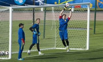 Iker Casillas y De Gea.