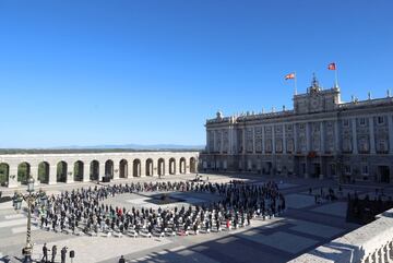 Vista general del Patio de la Armería del Palacio Real donde se celebra este jueves el homenaje de Estado a las víctimas de la pandemia de coronavirus.