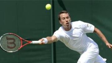 CÓMODA VICTORIA. Kohlschreiber no dio opción alguna al eslovaco Rosol.