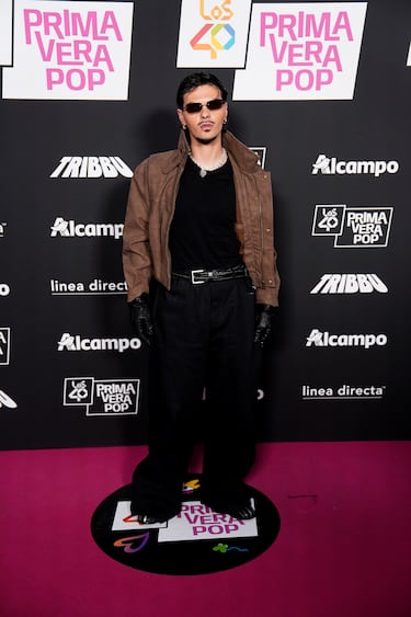 El cantante Abraham Mateo posa en la alfombra roja de LOS40 Primavera Pop.