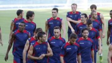 Barral podrá jugar ante el Barcelona al recibir el transfer