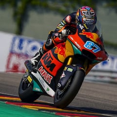 Mordisco del cocodrilo Gardner a Raúl y podio de Canet