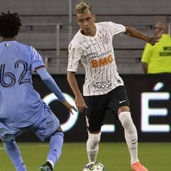 Cantillo, elogiado tras primeros juegos con Corinthians