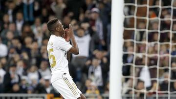 Vinicius se lamenta por una ocasi&oacute;n perdida en el encuentro ante el Athletic.