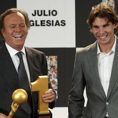 Julio Iglesias alaba a Nadal y a Cristiano y carga contra Guardiola