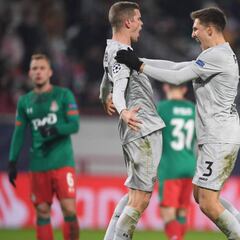 El Leverkusen calienta Moscú y sigue vivo en la Champions