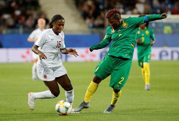 Japón empató sin goles ante Argentina y Canadá logró la victoria por la mínima diferencia ante Camerún.