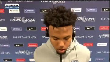 La reacción de McKennie a la pregunta en español del reportero