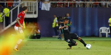 1-0. Casemiro marcó el primer gol.