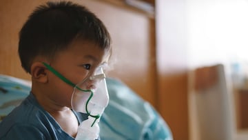 Uno de los virus más comunes en invierno es el virus sincital respiratorio (RSV), pero es lo mismo que el COVID-19. Te explicaremos.
