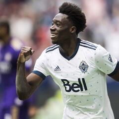 Bayern Munich toma ventaja en la disputa por Alphonso Davies