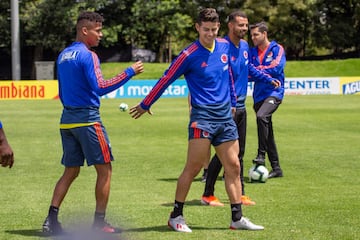 La Selección Colombia entrena en Bogotá pensando en el amistoso del domingo contra Perú.