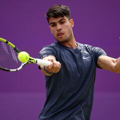 Draper corta la racha imperial de Alcaraz en hierba