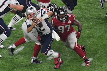 05/02/17. New England Patriots gana 34-28 a Atlanta Falcons. Quinto trofeo Vince Lombardi y cuarto MVP para Tomb Brady en un partido para la historia. Se juega por primera vez una prórroga en una Super Bowl y los Patriots realizan la mayor remontada en un