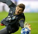 El Oporto de Casillas gana y se clasifica primero del Grupo D