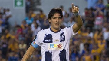 El “Loco” Abreu: “Me encantaría poder dirigir en México”