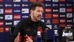 Simeone, en una rueda de prensa del Atl&eacute;tico.