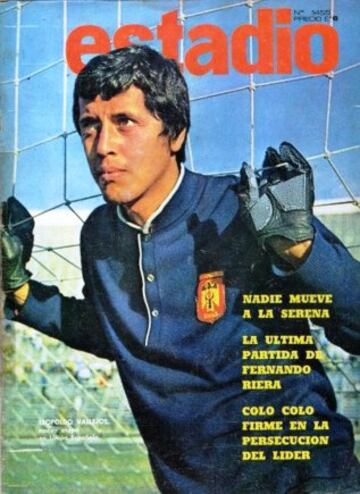 Leopoldo Vallejos 3: U.Católica (1966), U.Española (1973, 1975), Everton (1976).