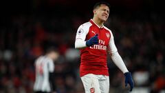 Alexis S&aacute;nchez podr&iacute;a jugar sus &uacute;ltimos partidos en el Arsenal. 