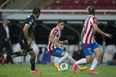 Chivas vence a Necaxa en repechaje y avanza a la liguilla del Guardianes 2020