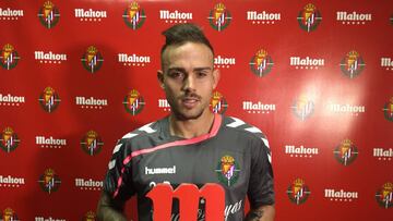 Roger, jugador Cinco Estrellas del mes de mayo, para los aficionados del Real Valladolid.
