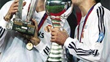 <B>VICTORIA.</B> La audiencia no se perdió el triunfo del Madrid en Tokio.