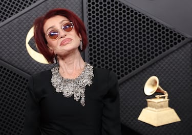 Sharon Osbourne posa en la alfombra roja.