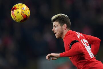 El lateral izquierdo gan¨® en el Liverpool la ¨²nica Champions que posee. Conquistada en 2019 contra el Tottenham por 2-0.