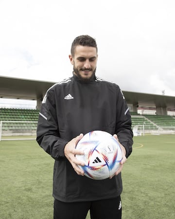 El jugador espa?ol, Koke Resurrecci¨®n, con el bal¨®n.