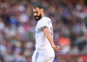 Benzema, en el Cl&aacute;sico de la jornada 10, en el Camp Nou.