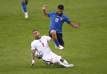 Kyle Walker y Lorenzo Insigne.