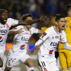 Alianza se gana la admiración de aficionados propios y de Tigres