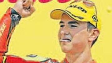 <b>ILUSIONADO. </b>Lorenzo ya le saca treinta puntos a Dovizioso.