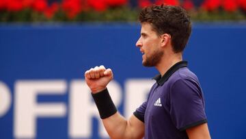 Austria's Dominic Thiem celebrates winning a set against Russia's Daniil Medvedev during the ATP Tour Barcelona Open final tennis match in Barcelona on April 28, 2019. (Photo by Pau Barrena / AFP)