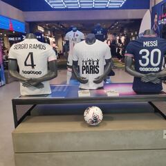 La camiseta de Mbappé 'desaparece' de la tienda del PSG