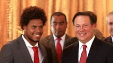 Román Torres y el Presidente Panameño