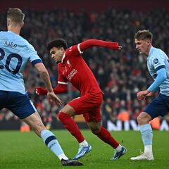 Anfield arropa a Luis Díaz: Ovación en su ingreso ante Brentford