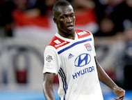 Pape Cheikh, en un partido con el Olympique de Lyon.