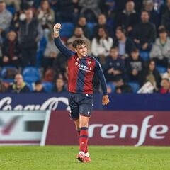 Carlos Espí se viste de héroe