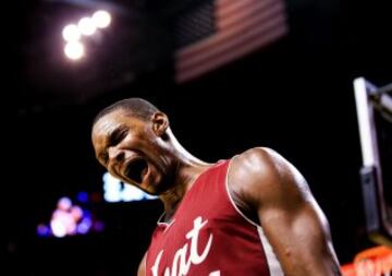 11. Chris Bosh (Miami Heat) - 23,741,060 (vía Hoopshype).