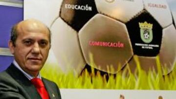 <b>APOYO. </b>Del Nido acudió al acto organizado por la FAF.