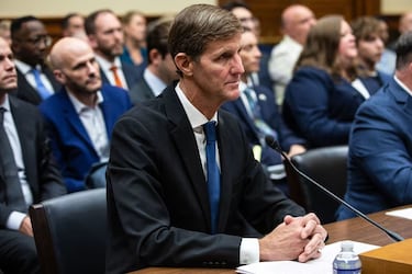 Un exoficial del Departamento de Defensa de Estados Unidos: “Los ovnis son reales, no estamos solos”