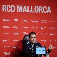 Arrasate: “Ilusiona jugar contra el Villarreal teniendo los mismos puntos”